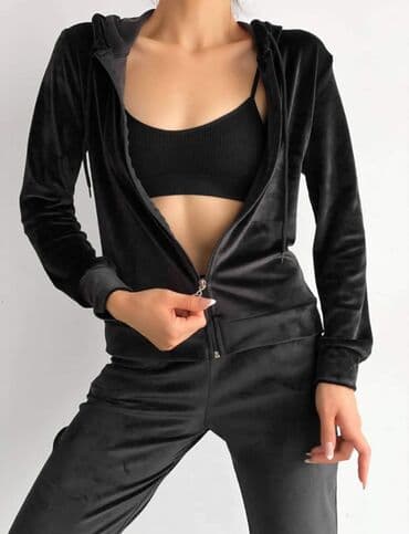 plišane pidžame: Plišani kompleti 
Vel : ( s m l xl xxl ) 

Cena : 3100 din — 3