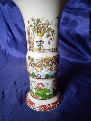 new tekstil: Vaza nova 70te,rucno oslikana Istocna Nemacka. Porcelanska — 2