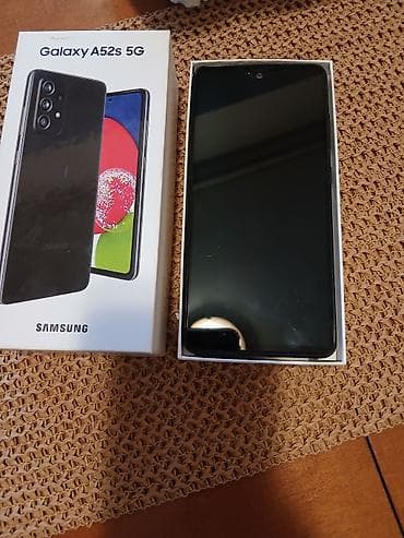 Samsung Galaxy A52s 5G – crni - Ekran: 6.5" Super AMOLED, 120 Hz