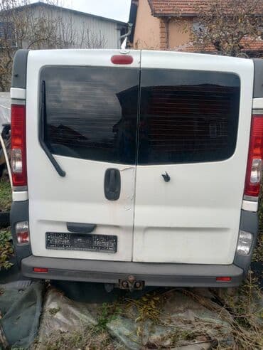 Vozila: Opel Vivaro – furgon, bela boja samo za delove bez prava na — 4