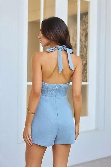 kombinezoni: Cena 2300 din 
S M L — 2