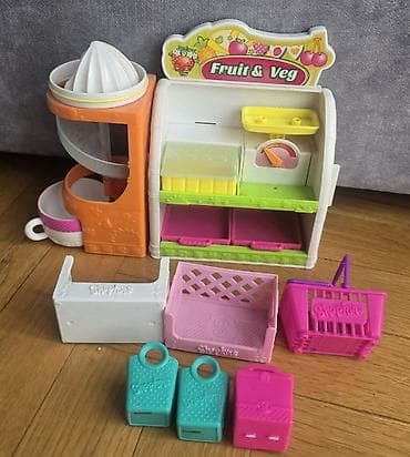kopačke na prodaju: Shopkins Easy Squeezy Fruit & Veg štand set igračaka iz prve — 2