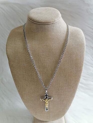 Cena 1200 din na lalafo.rs Cena 1200 din