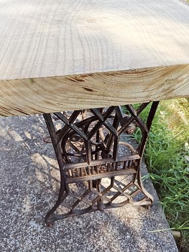 Retro sto od šivaće mašine NEU neobrađen Vi ga sređujete po svome na lalafo.rs Retro sto od šivaće mašine NEU neobrađen Vi ga sređujete po svome
