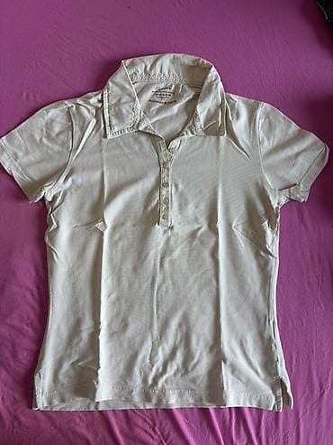 Kape i aksesoari: Ženska polo majica sa kragnom i kratkim rukavima, bela. Klasičan kroj — 1