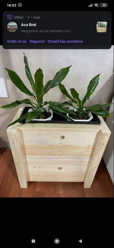 ads police: 4500rsd lakirane bezjonim lakom
4.800rsd u bojama po izboru — 5