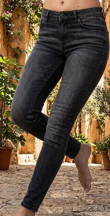Ženske skinny farmerke – tamno sivi/ugljen preliv - Kroj: uske na lalafo.rs Ženske skinny farmerke – tamno sivi/ugljen preliv - Kroj: uske