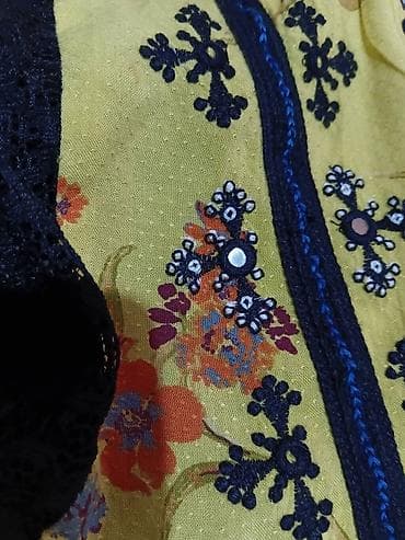 loafers cipele zenske: Ženska boho bluza sa vezom i čipkastim rukavima - Model: kratka bluza — 8