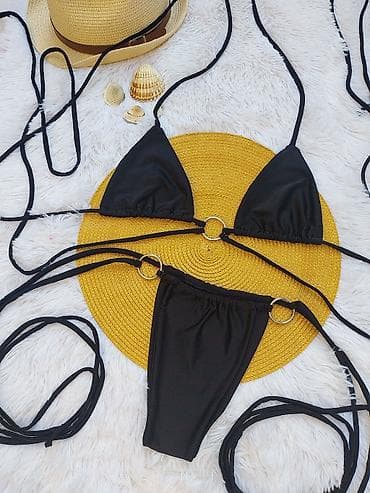 krit parfem: Crni dvodelni kupaći kostim sa prstenovima i dugim vezicama - Model — 3