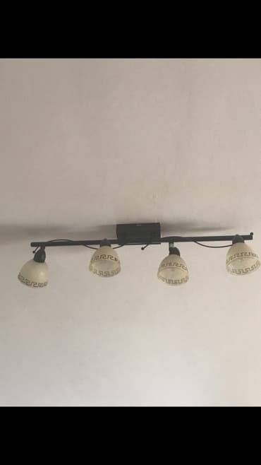 viseći lusteri: Komplet 4 komada !!!!!! ! Staro par meseci !!! 2 viseca lustera jedan — 5