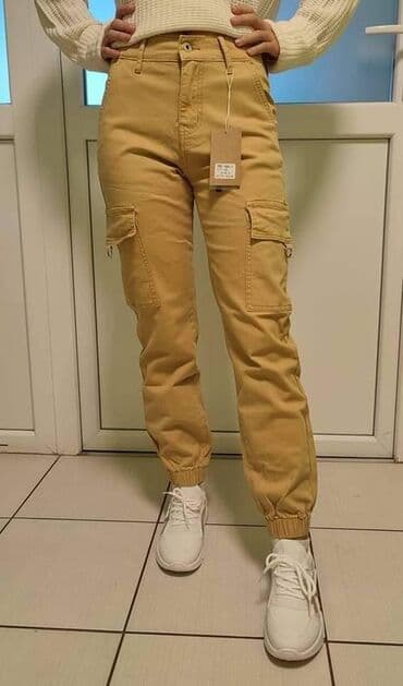 Veličine S M L XL 2XL
Pamuk elastin 
Dobija se i kaiš 
Cena 1700 din