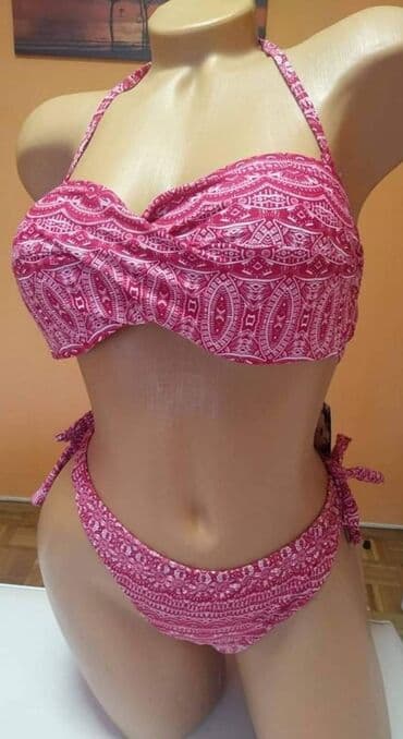 Veličina 42
Cena 1500 din