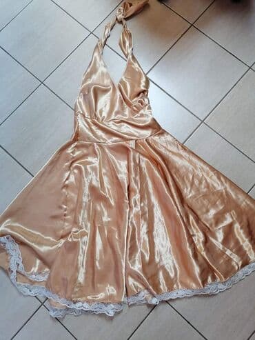 Veličina L
Cena 1600din