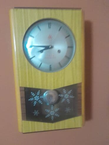 kolevke za bebe polovne: Zidni sat, bоја - Braon, Upotrebljenо — 1