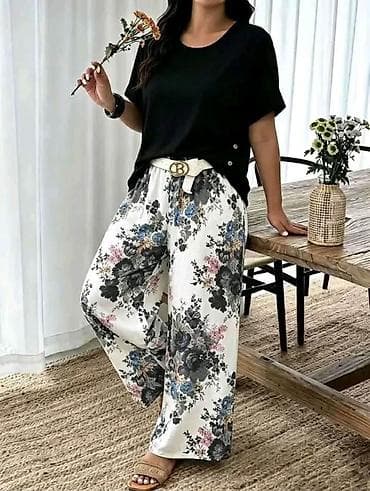 Ženski komplet – bluzica i široke pantalone sa cvetnim printom - Set