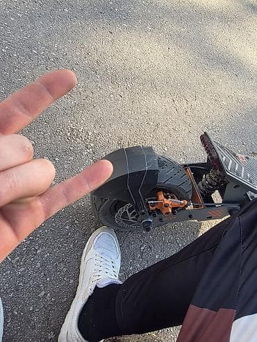 filmovi i serije: Električni trotinet Kukirin G4, presao 1100km 4 meseca star - — 3