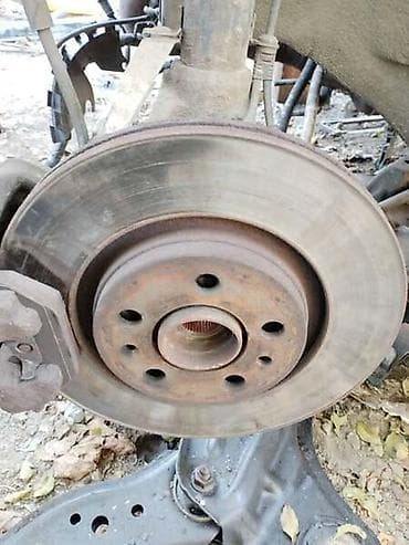 auto otpad nova pazova: PREDNJI DISKOVI ZA VOLKSWAGEN GOLF 4 | Prednji diskovi Golf 4 Ostali — 4