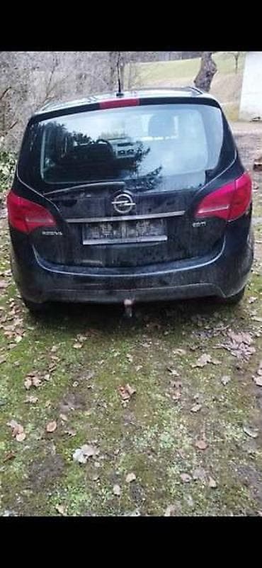 Automobili: ZADNJI BRANIK CRNA BOJA ZA OPEL MERIVA OD 2010. DO 2014. GOD. | Svi — 1