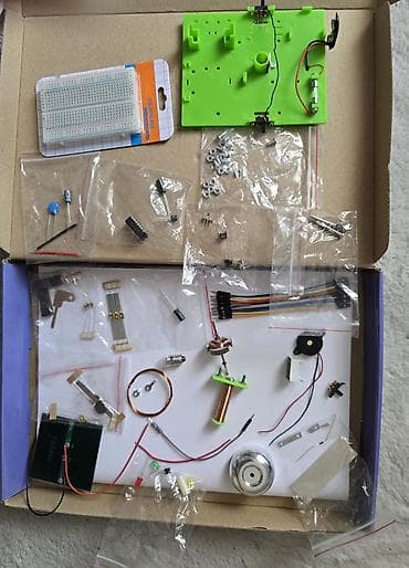 Knjige, audio i video formati: Materijali za konstruktorsko modelovanje za tehnicko, za 8.razred sa — 5