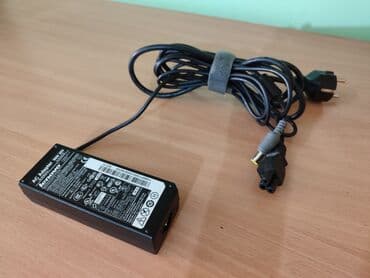 Adapteri i punjači za laptop: Lenovo punjac Output: 20V 4.5A 90W Konektor: 7.9 * 5.5 mm Sa strujnim