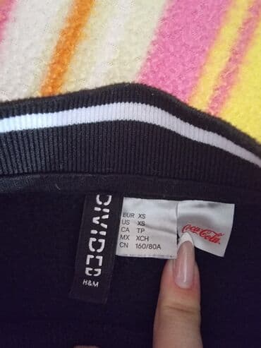 dukserice sa kragnom: H&M, S (EU 36), Sa ilustracijom, bоја - Crna — 2