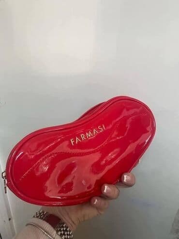 kompleti sa pantalonama: RED LIPS neseser 💋 1 Idealan, praktičan i dovoljno velik, da u njega — 1