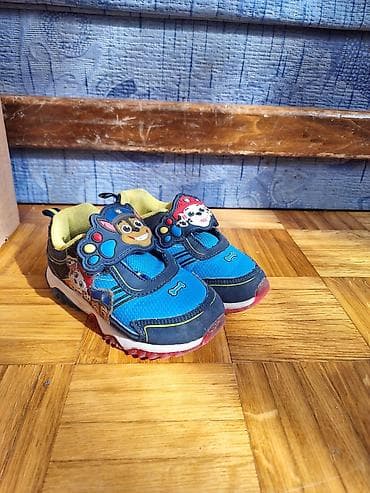 Patrolne sape, dečije patike koje svetle„Paw Patrol“ vel 26 - Dizajn