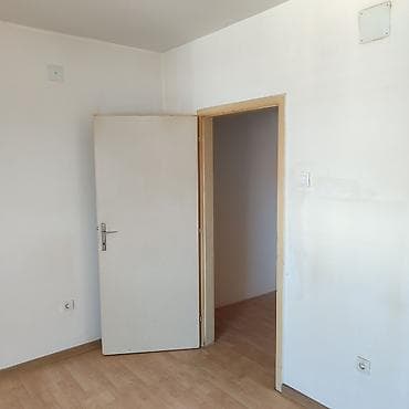 stan ruma prodaja: ​garsonjeru od 21m2 na odličnoj lokaciji u Ustaničkoj ulici (kod — 4