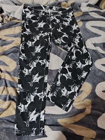 just cavalli clothing: Muške pantalone sa tropskim printom - Boja: crna osnova sa belim — 2