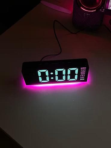 fliperi prodaja beograd: Kul stilski LED digitalni budilnik | Dvostruki alarm, prikaz vremena i — 6