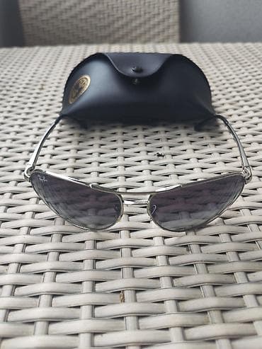 Ray-Ban original sunčane naočare – metalni okvir sa tamnim sočivima