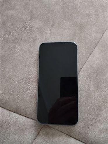 Iphone 14 plus Telefon kao nov,bez znakova