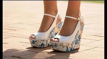 Ženske sandale na punu petu - Model: peep-toe sandale sa kaišićem oko na lalafo.rs Ženske sandale na punu petu - Model: peep-toe sandale sa kaišićem oko