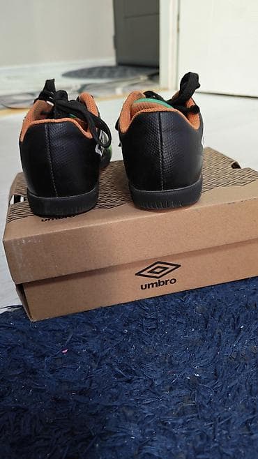 planeta sport decija obuca: Umbro dečije patike za fudbal u zatvorenom (futsal) – model FOOTBALL — 6
