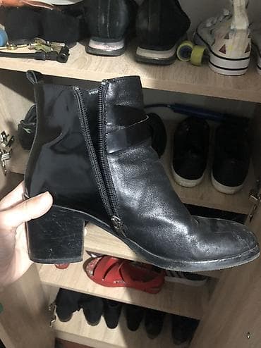 providne cipele: Brojevi 39,40 — 3