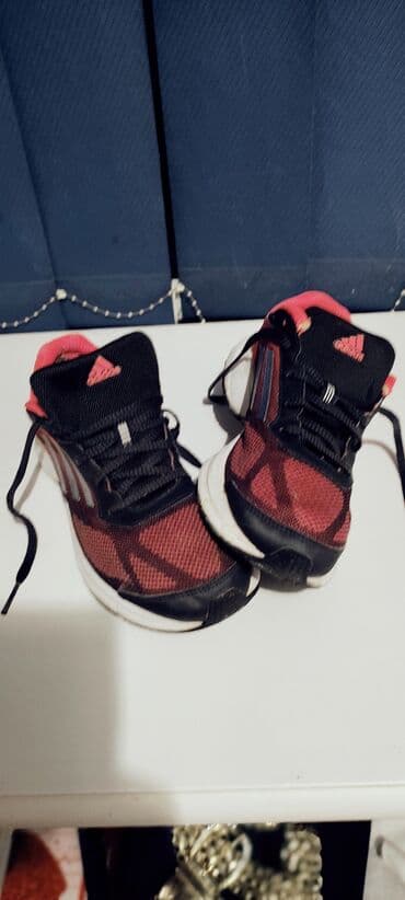 patike: Adidas, 38.5, bоја - Bordo — 10