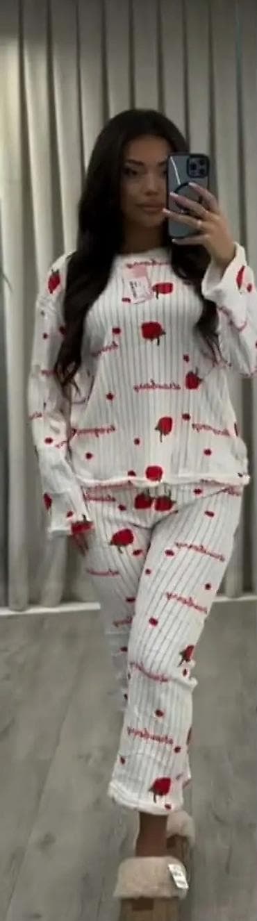 Venčanice i aksesoari: Ženske pidžame – set (gornji deo + donji deo) - Dizajn: raznovrsni — 4