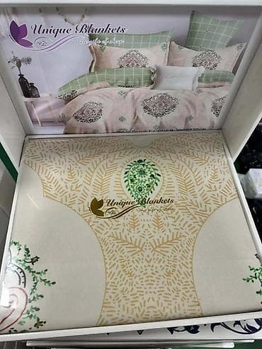 tac posteljina novi pazar: Prekrivač za krevet sa cvetnim dezenom, dostupan u sivim i belim — 7