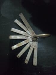 Donji delovi trenerke: Zlatarske probne igle — 1