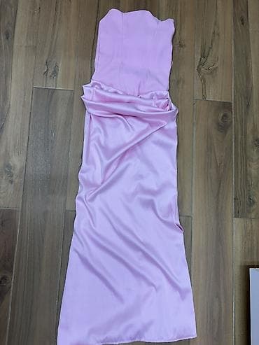 mint haljine: Elegantna duga večernja haljina u nežno roze boji. - Kroj: uska — 2