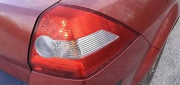 vesla za camac: DESNA STOP LAMPA MEGAN 2 ZA RENAULT MEGANE — 1