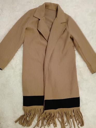 bata obuca sabac: Ženski kaput bez kopčanja u boji kamila, sa crnim kontrastnim pojasom — 1