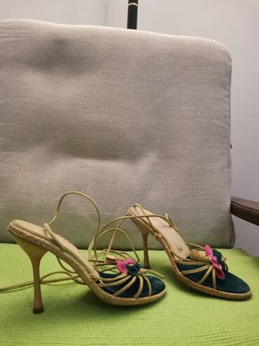 una obuca beograd: Sandals, 35 — 1