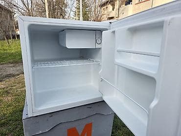 tehnomanija risiver za tv: Mini frižider Nabo – kompaktan stojeći model sa malim zamrzivačem - — 1