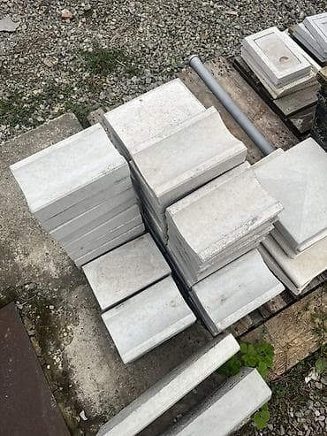 roboti za bazene: Betonske ivičnjake i ploče za uređenje dvorišta/pešačkih staza. - — 1