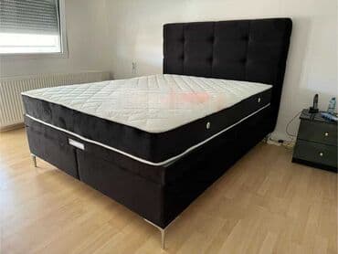 komode sa staklenim vratima: Beds — 3