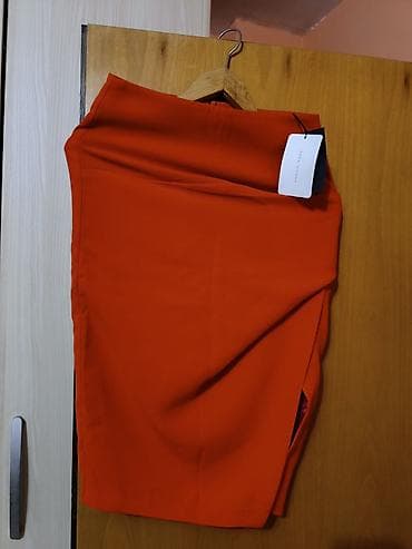 Suknja crvena nova xs 1000, druge dve po 500 vel.S, krem suknja