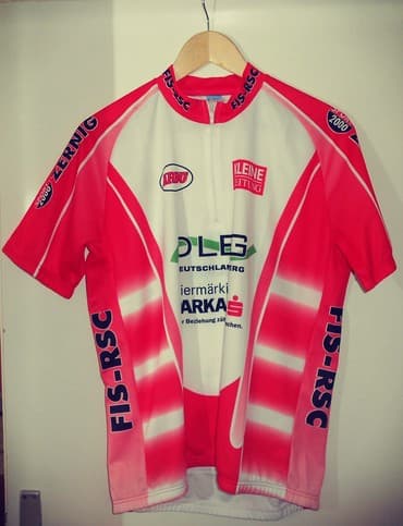 Sportska odeća: Gornji deo odeće, Novo — 3
