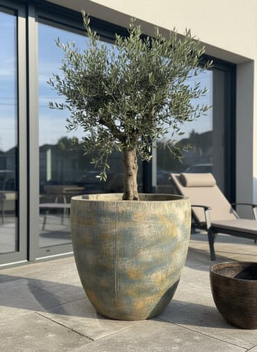 Velika dekorativna saksija/žardinijera za eksterijer. - Materijal