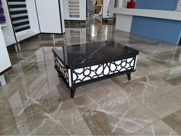 trpezarijski sto od paleta: Dostupne su 4 boje, Dimenzije stola su 60x90, a kada se rasklopi — 2